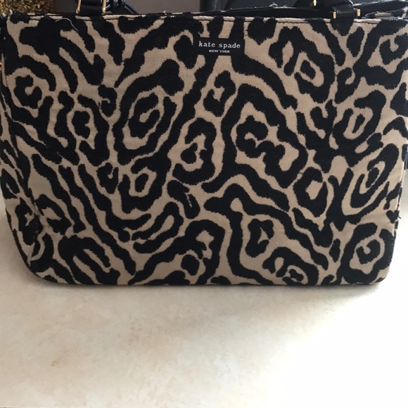 kate spade Handbags - Kate spade purse
